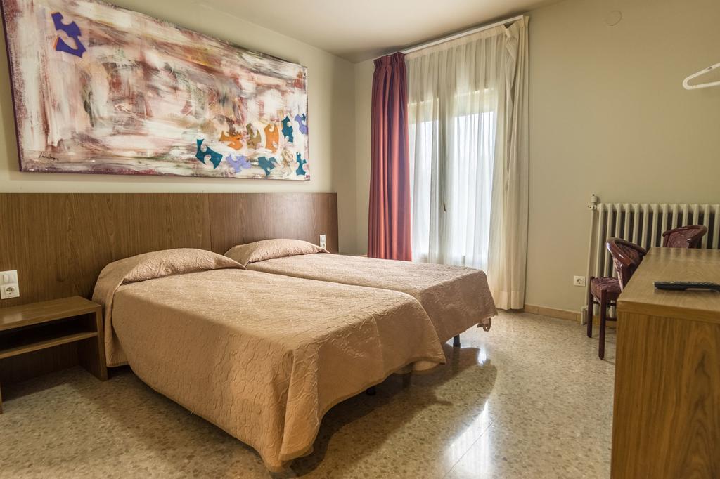 Hostal Sant Miquel Balaguer Buitenkant foto